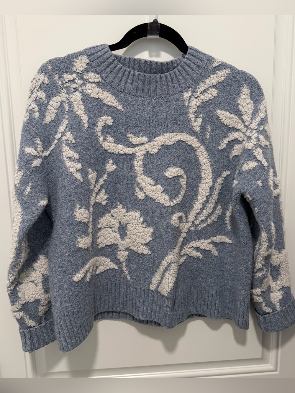 Cynthia Rowley Blue Gray Floral Chenille Sweater Medium Textured Knit Pullover